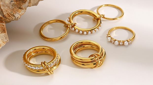 Ruostumattomasta teräksestä valmistetut renkaat